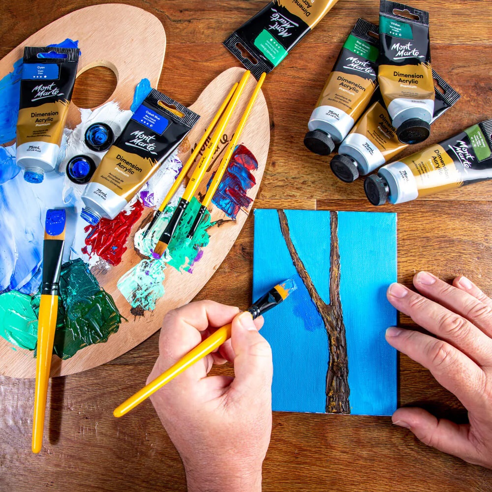mont-marte-acrylic-brushes-signature-5pc-bmhs0016-v05-inuse.jpg